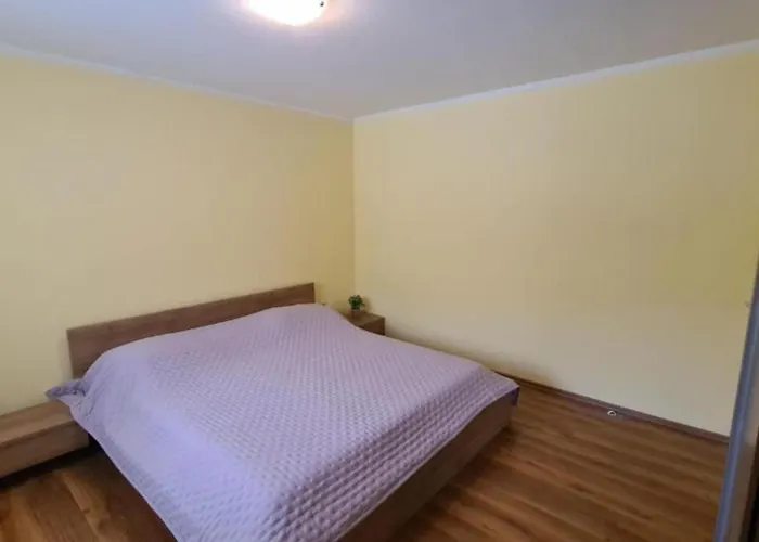 Apartment With One Bathroom