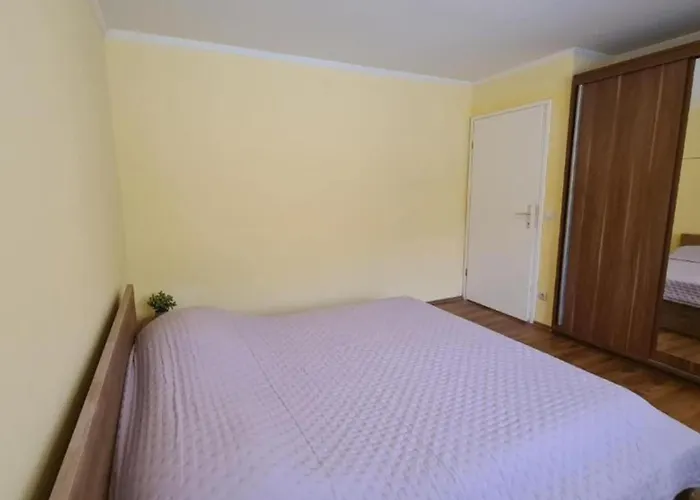With One Bathroom * Orebic