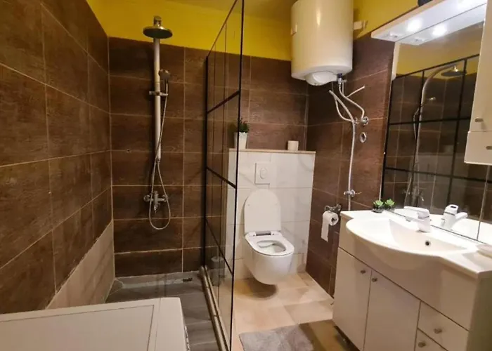With One Bathroom Orebic