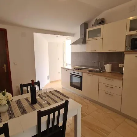 Διαμέρισμα With One Bathroom Orebić