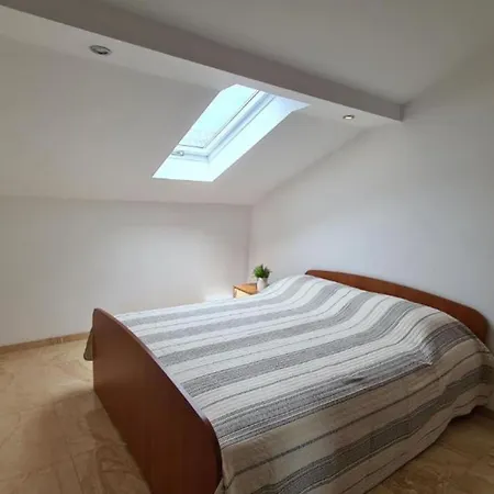 With One Bathroom Διαμέρισμα Orebić