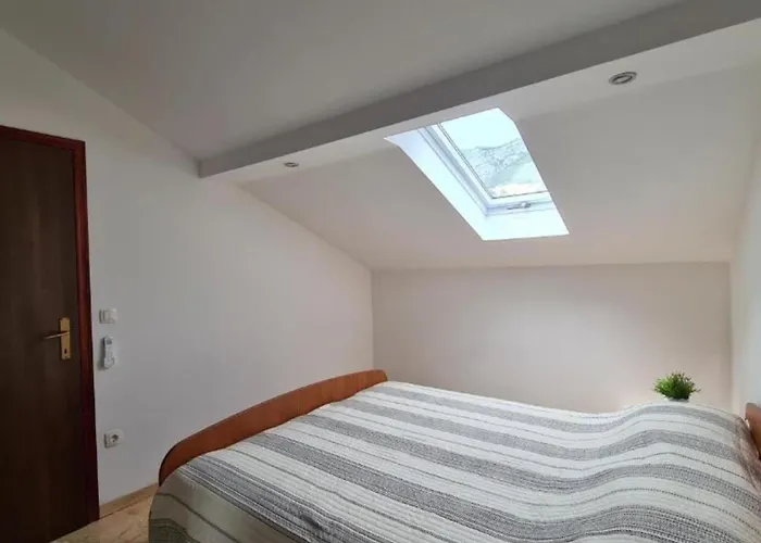 With One Bathroom * 奥瑞比克